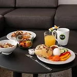 B&B Hotel Neustadt In Holstein Hotell 3*