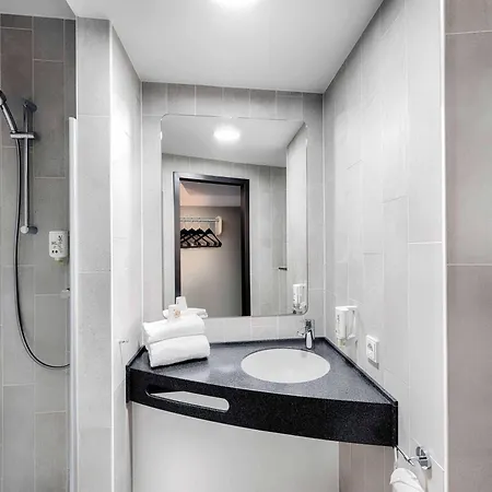 B&B Hotel Neustadt In Holstein 3*